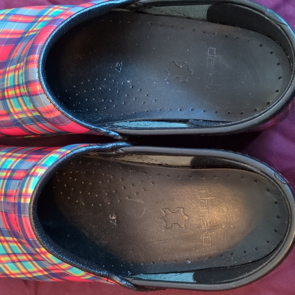 ⭐💥 Women's Dansko clogs size 37 plaid in good condition⭐💥 - Picture 4 of 10